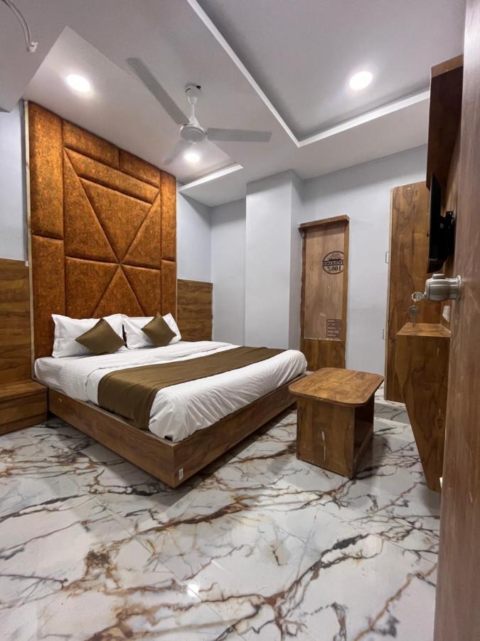 Hotel Krishna Ahmedabad Buitenkant foto